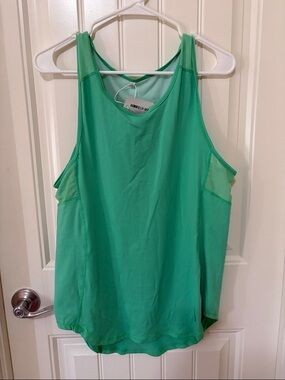 NWT Doterra Women’s Sleeveless Active Tank Top - Green